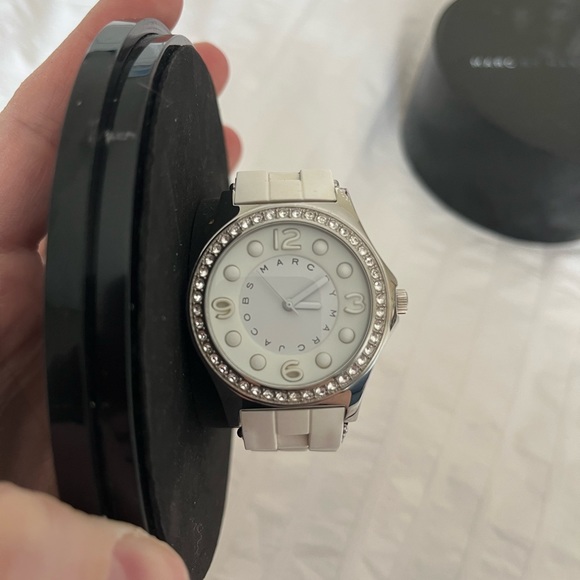 Marc by Marc Jacobs Pelly Watch - Picture 7 of 10